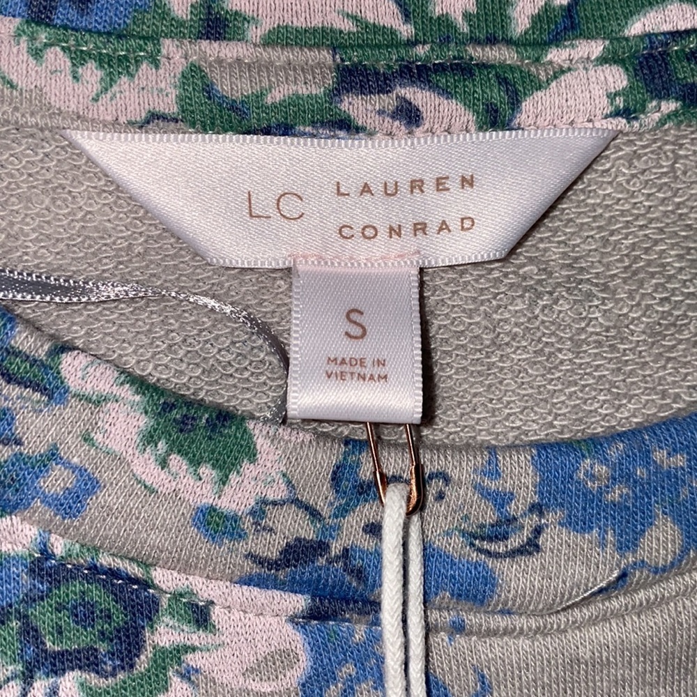 LC Lauren Conrad blue floral longsleeve sweater shirt flutter ruffle sleeve S​ - Picture 8 of 13
